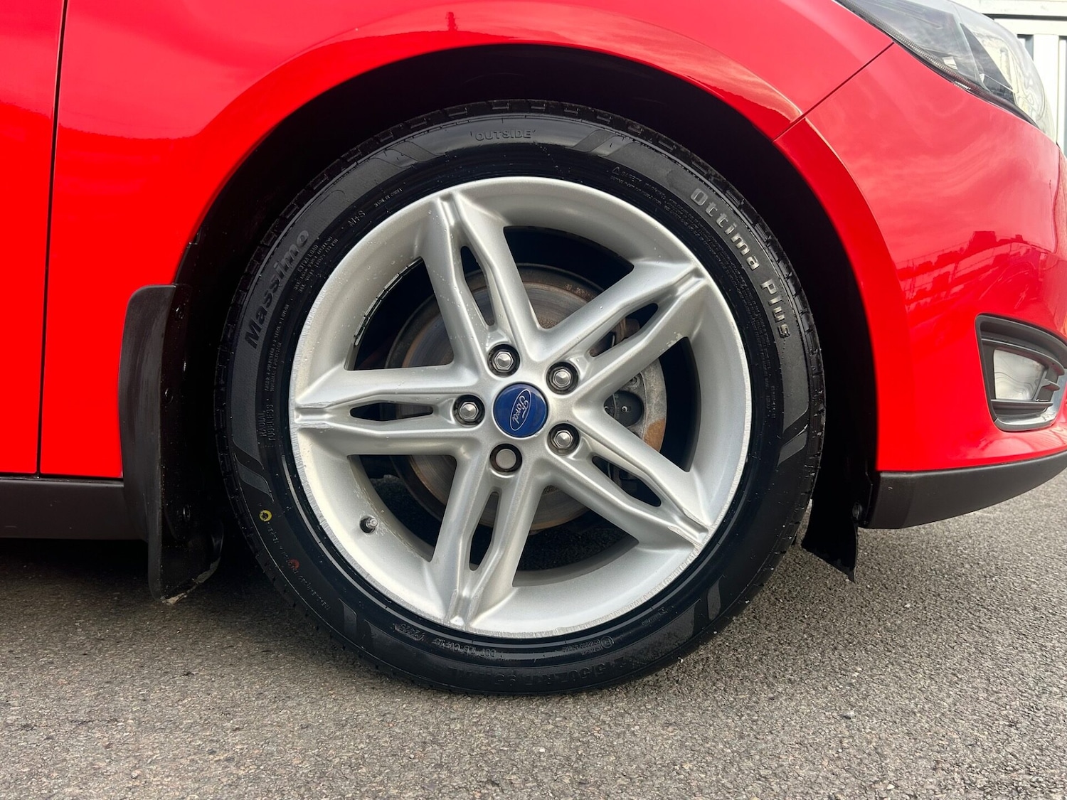 Used Ford Focus 2015 for sale - 75960101: Photo 13