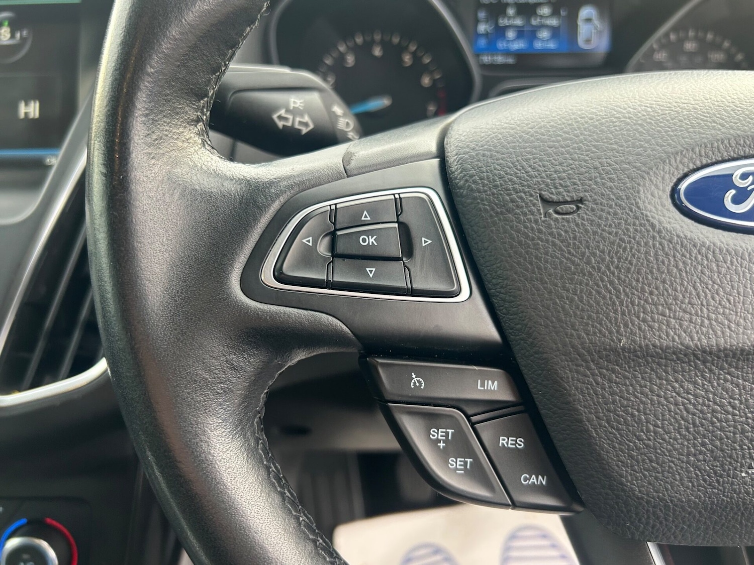 Used Ford Focus 2015 for sale - 75960101: Photo 28