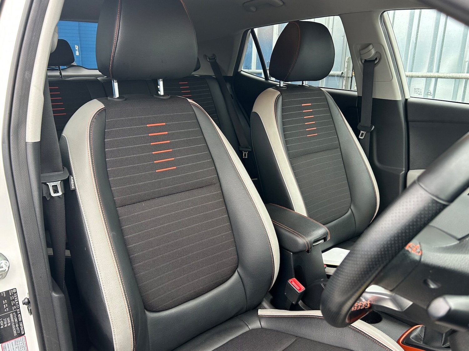 Used Kia Stonic 2019 for sale - 76353737: Photo 22