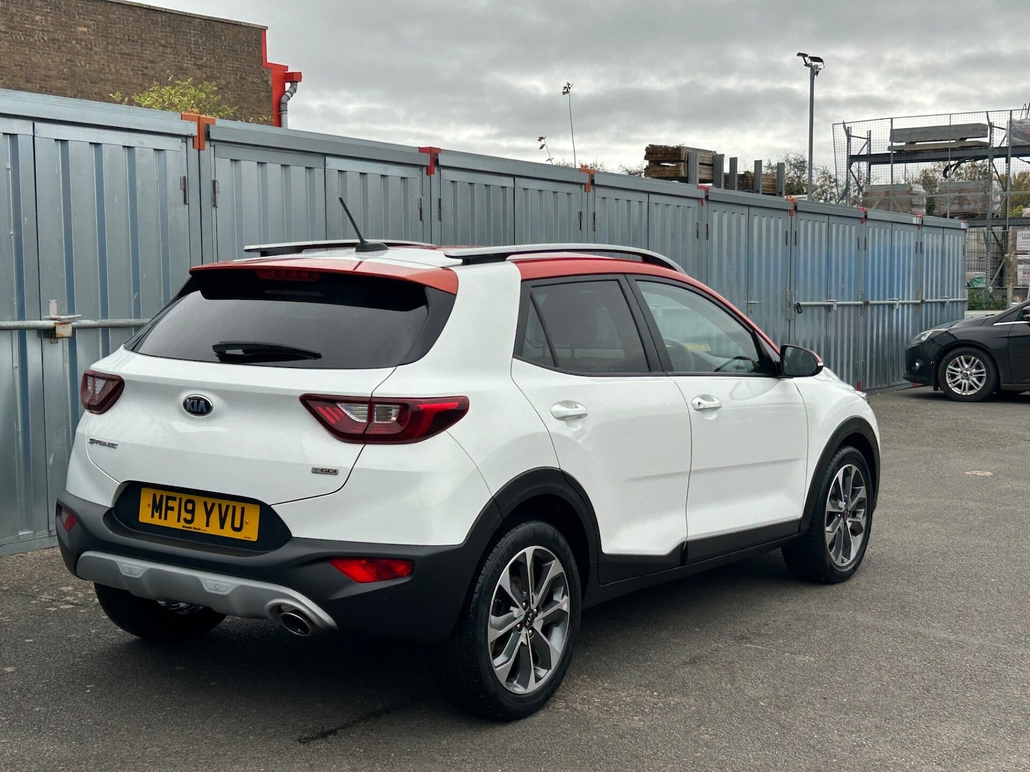 Used Kia Stonic 2019 for sale - 76353737: Photo 7