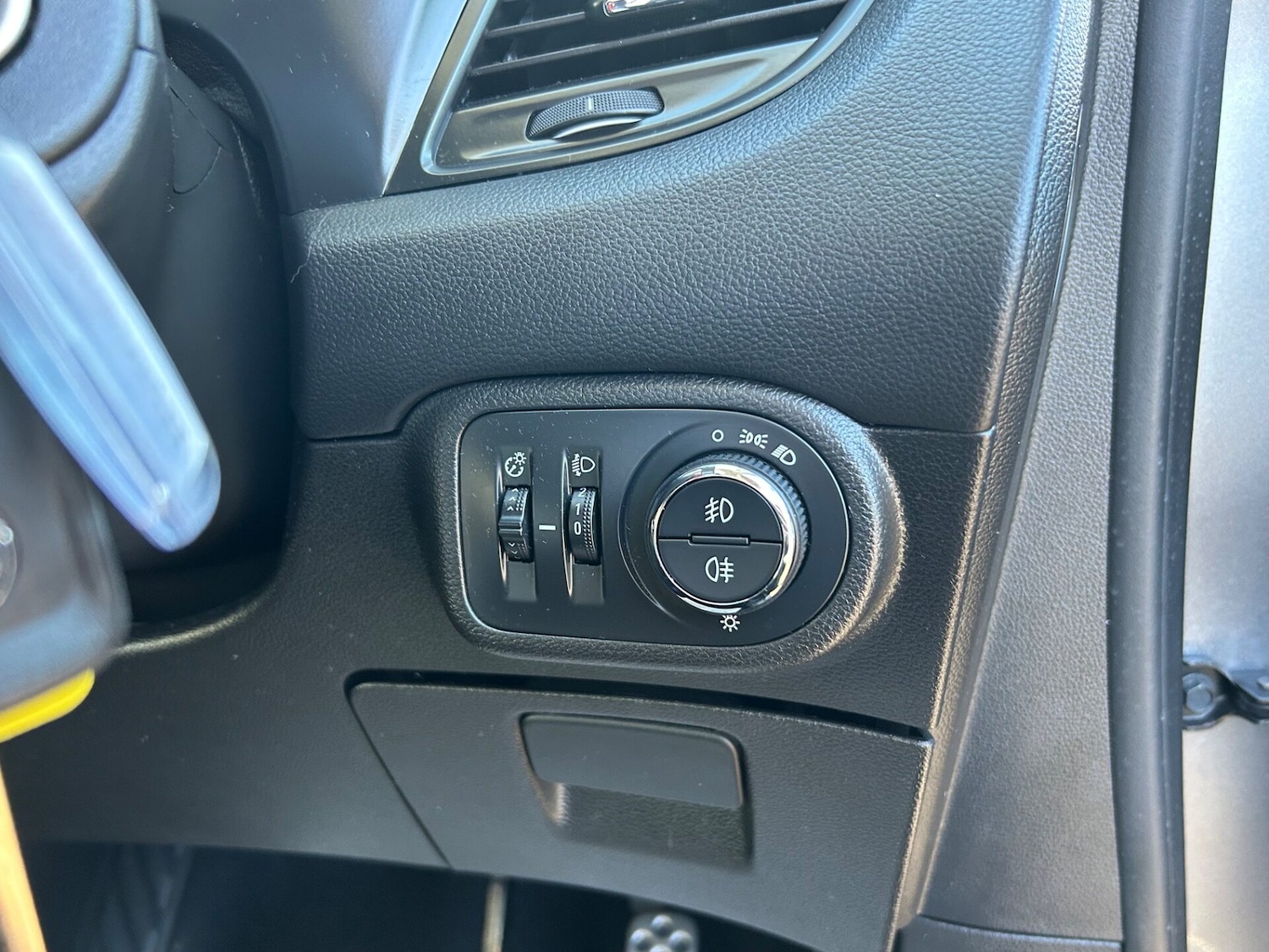 Used Vauxhall Zafira 2018 for sale - 76982653: Photo 24