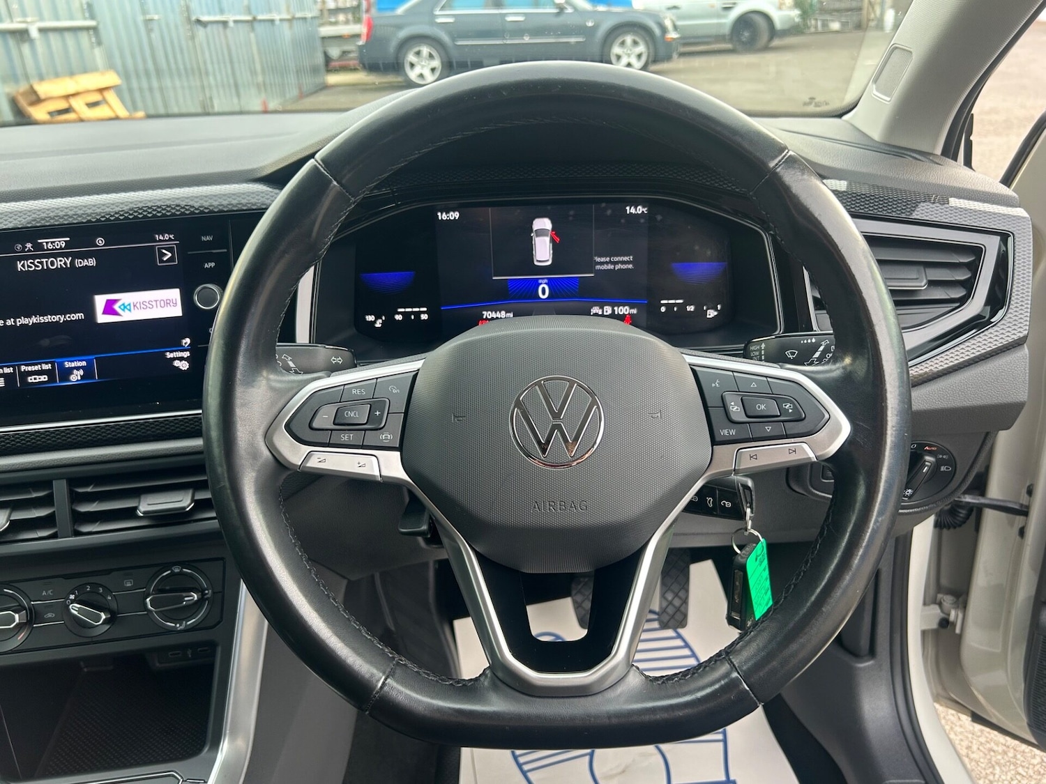 Used Volkswagen Polo 2022 for sale - 76171633: Photo 22