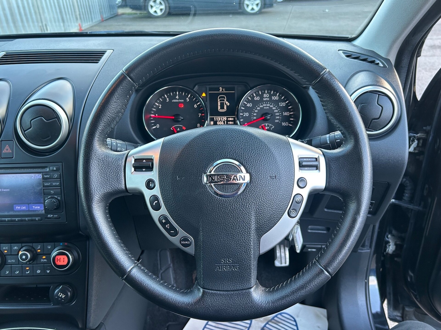 Used Nissan Qashqai 2010 for sale - 77161293: Photo 21