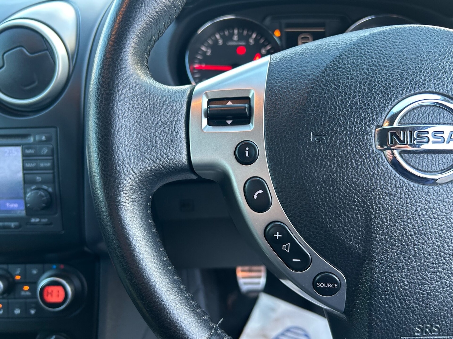 Used Nissan Qashqai 2010 for sale - 77161293: Photo 26