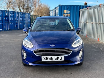 Used Ford Fiesta 2018 for sale - 79086112: Photo