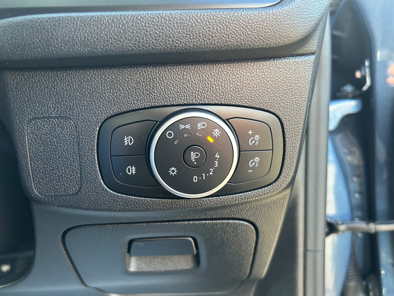 Used Ford Focus 2019 for sale - 76968498: Photo 21