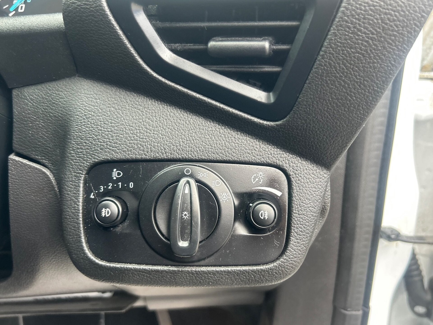 Used Ford Kuga 2016 for sale - 77617948: Photo 23