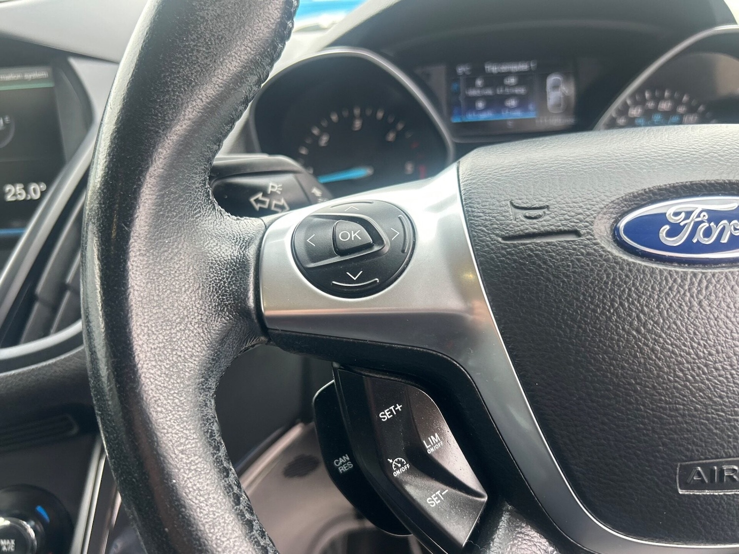 Used Ford Kuga 2016 for sale - 77617948: Photo 29