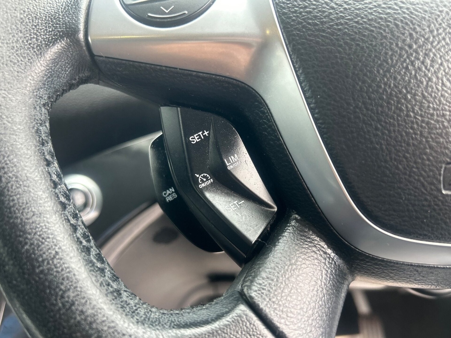 Used Ford Kuga 2016 for sale - 77617948: Photo 32