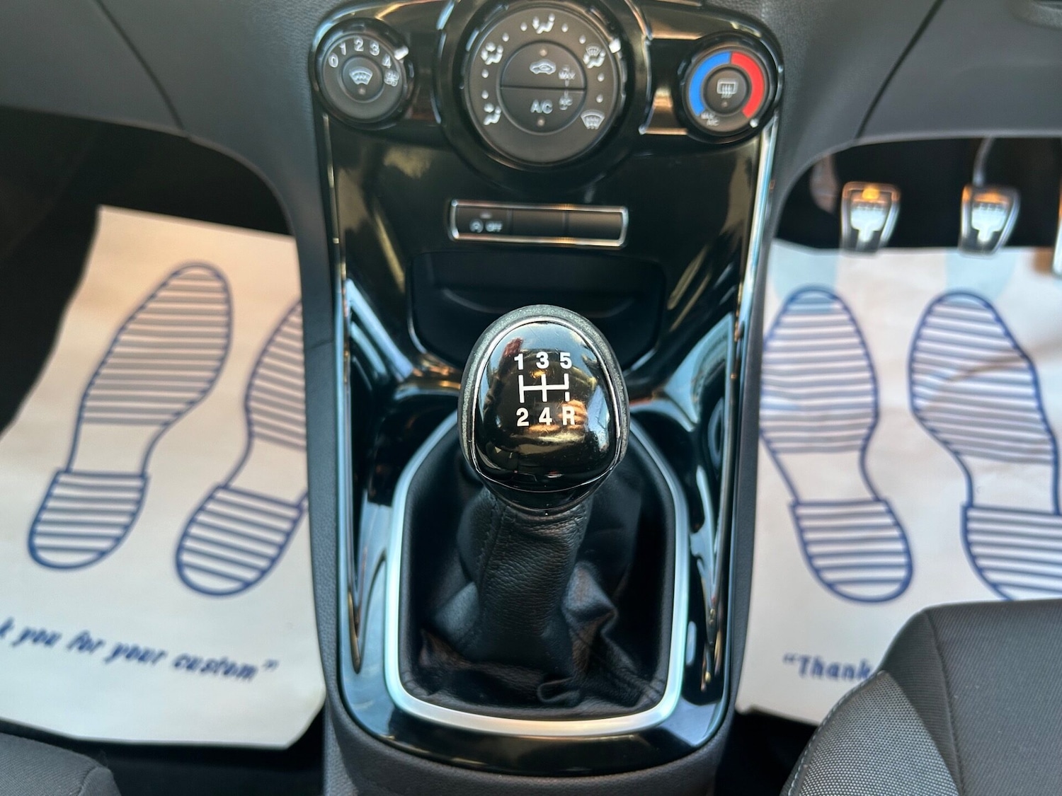 Used Ford Fiesta 2014 for sale - 76589099: Photo 24