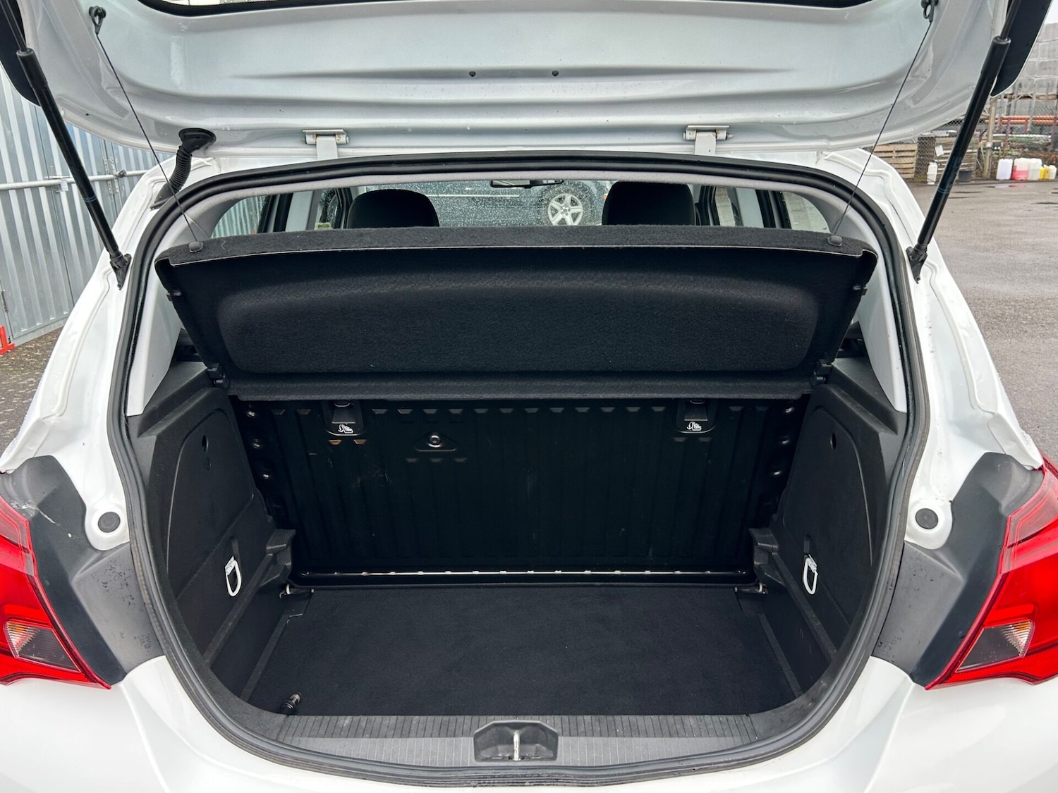 Used Vauxhall Corsa 2015 for sale - 76718899: Photo 25