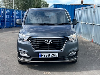 Used Hyundai i800 2019 for sale - 78944510: Photo