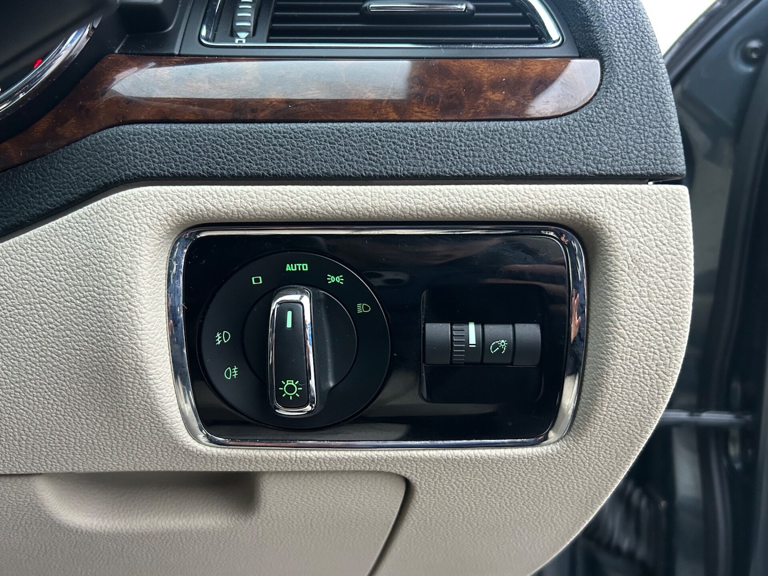 Used Skoda Superb 2015 for sale - 76748960: Photo 26