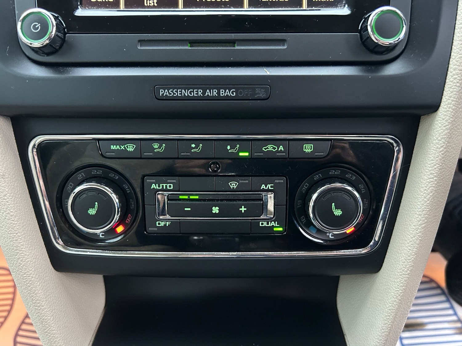 Used Skoda Superb 2015 for sale - 76748960: Photo 29