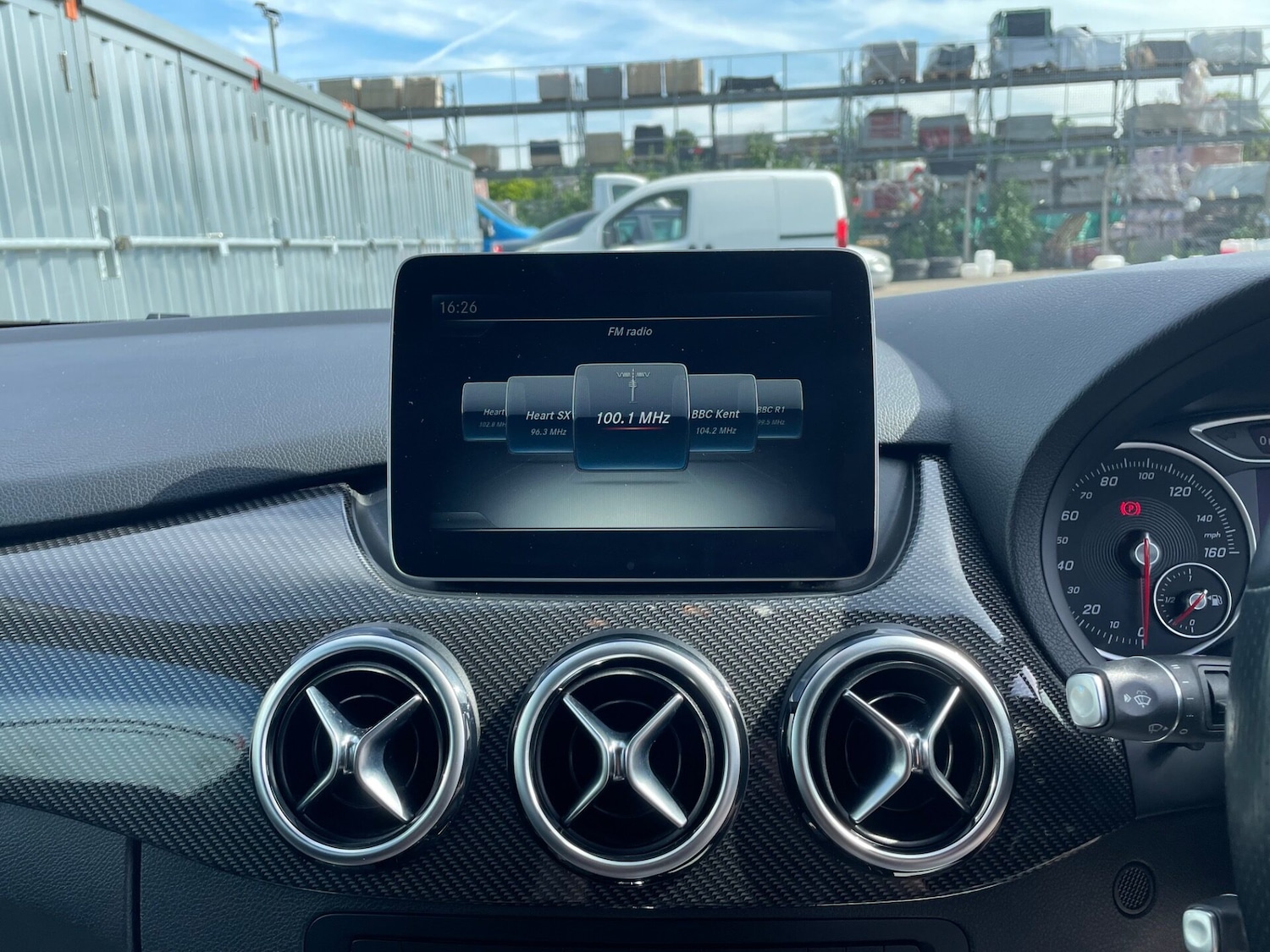 Used Mercedes-Benz B Class 2017 for sale - 76464558: Photo 27