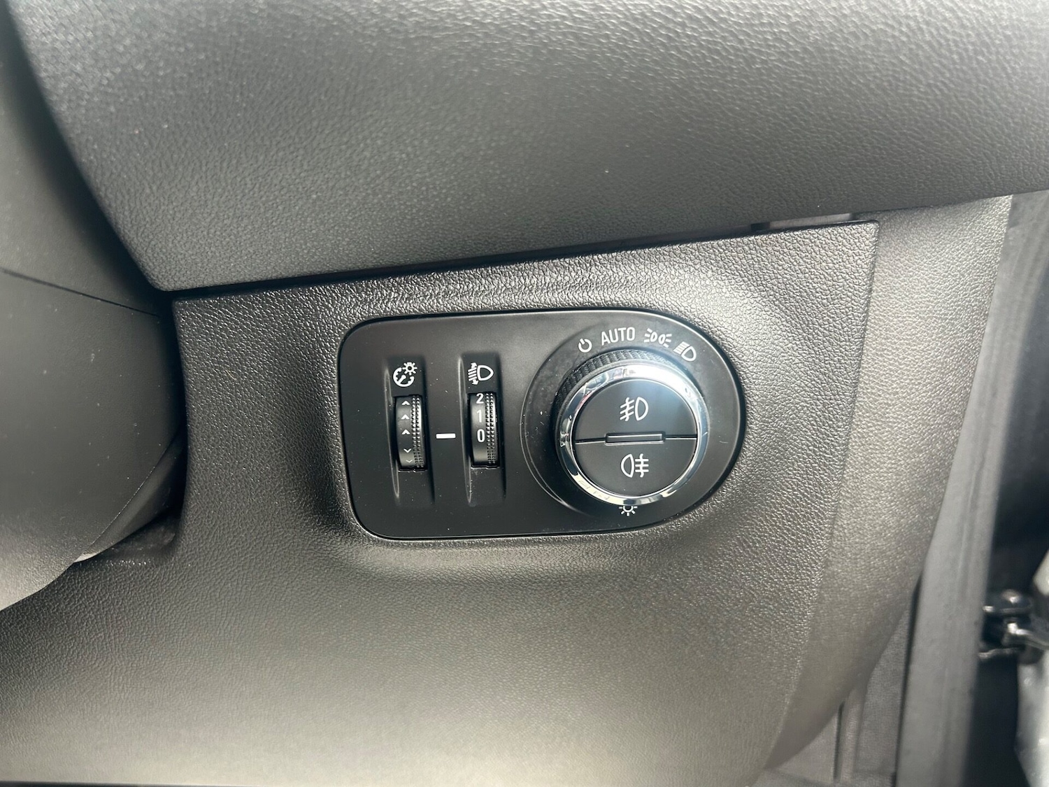 Used Vauxhall Corsa 2017 for sale - 78054361: Photo 16