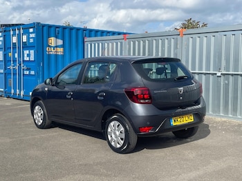 Used Dacia Sandero 2020 for sale - 75960100: Photo
