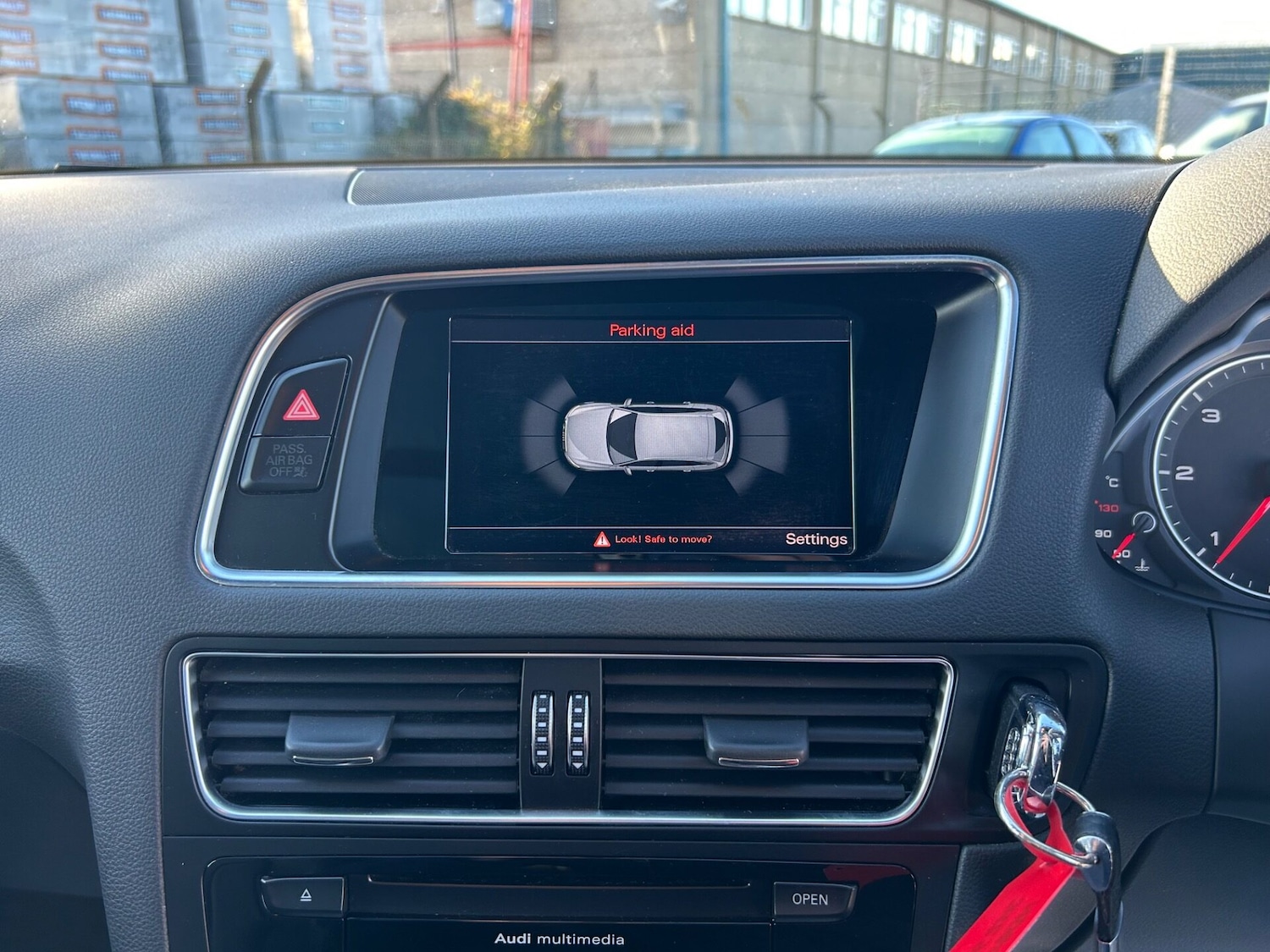 Used Audi Q5 2017 for sale - 76707429: Photo 33