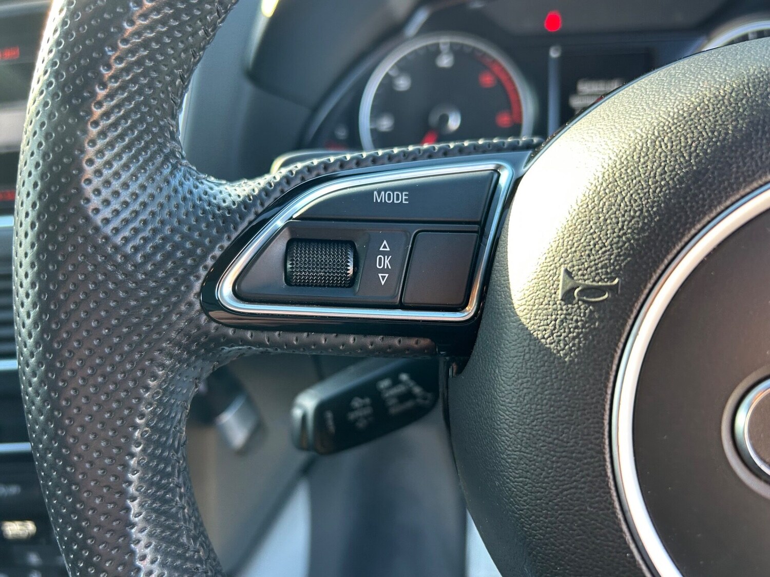 Used Audi Q5 2017 for sale - 76707429: Photo 39