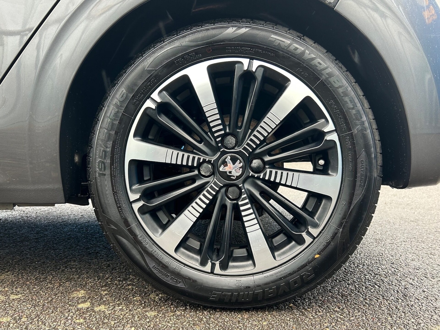 Used Peugeot 208 2019 for sale - 76385607: Photo 11