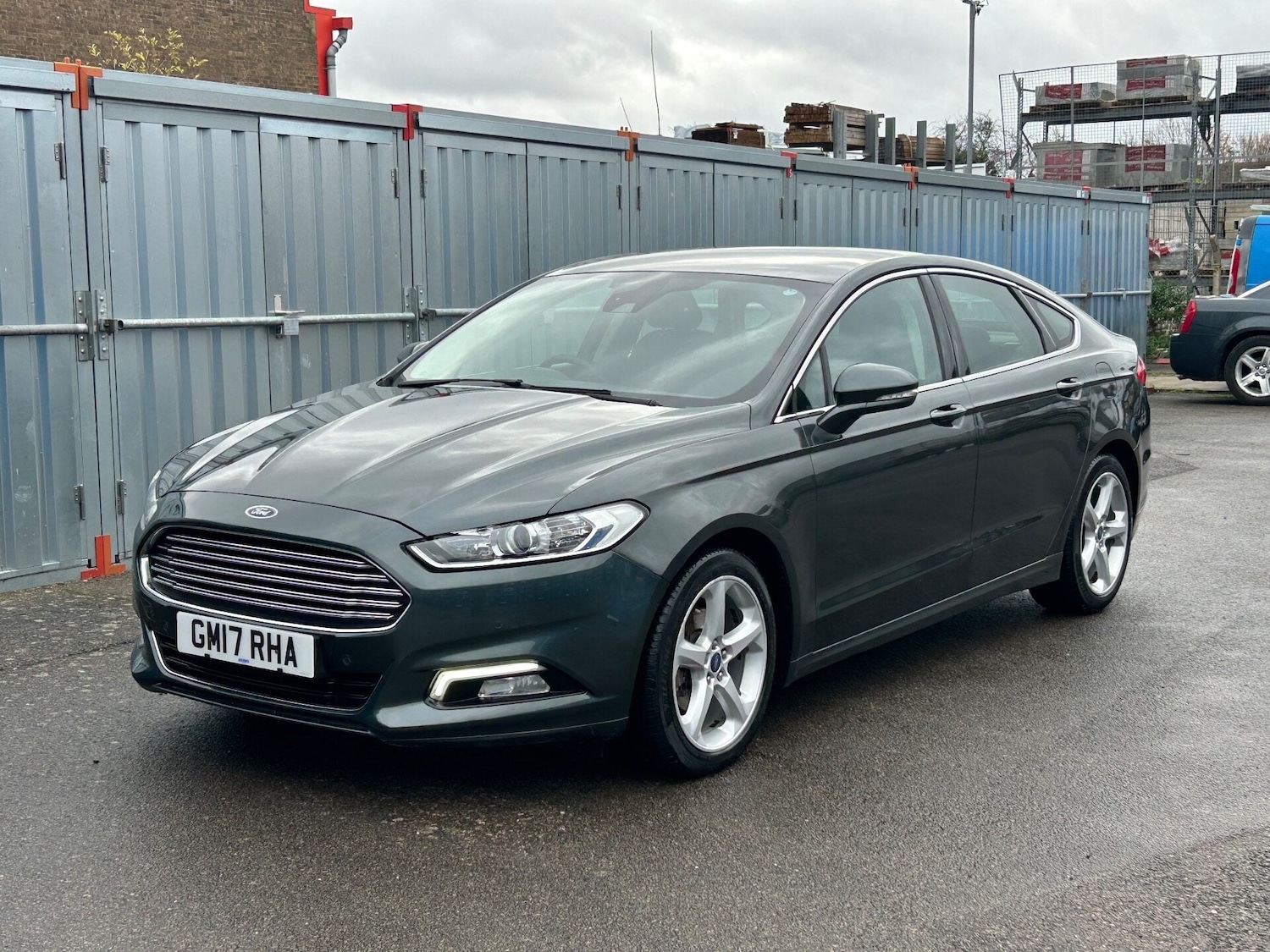 Used Ford Mondeo 2017 for sale - 76748956: Photo 1