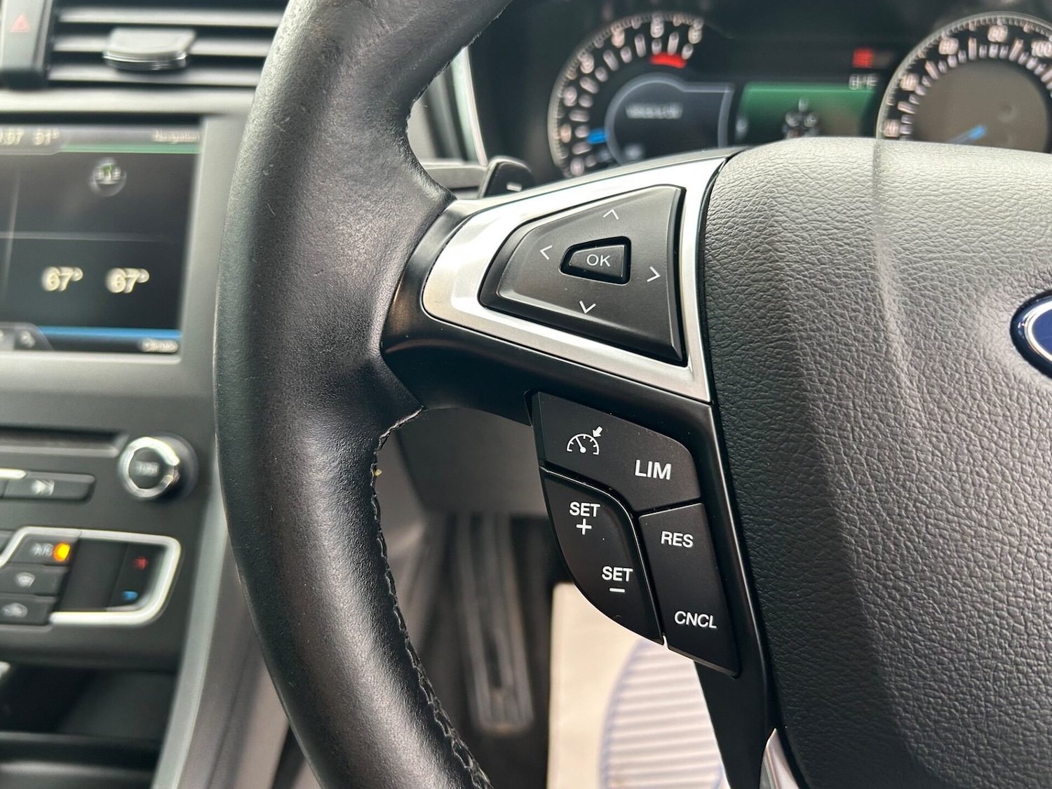 Used Ford Mondeo 2017 for sale - 76748956: Photo 29