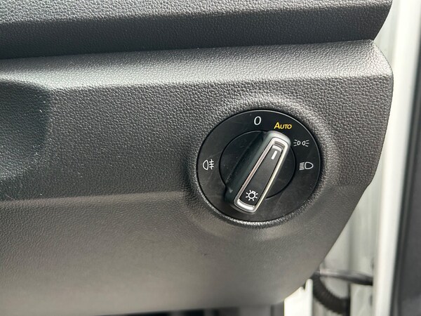 Used Volkswagen T-Roc 2020 for sale - 76207585: Photo 30