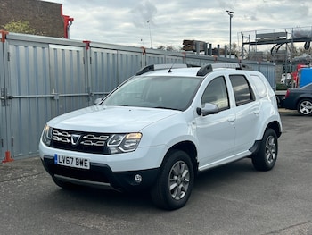 Used Dacia Duster 2018 for sale - 76464549: Photo