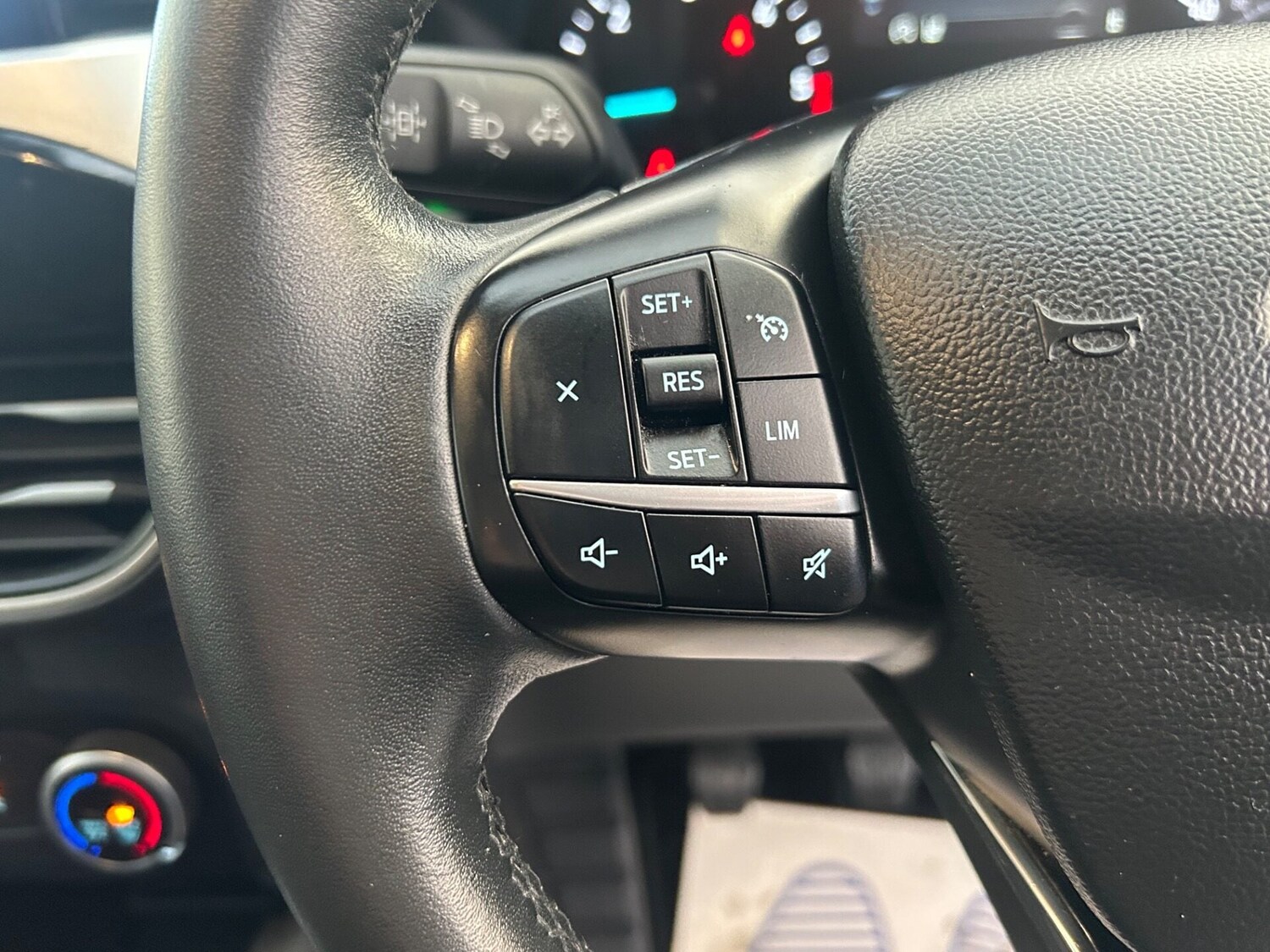 Used Ford Kuga 2020 for sale - 77677309: Photo 31