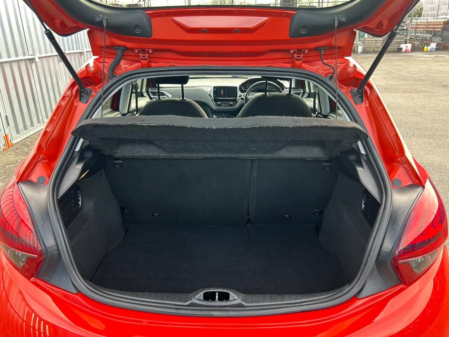 Used Peugeot 208 2018 for sale - 77617956: Photo 17