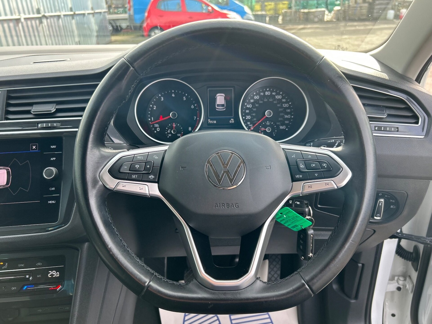 Used Volkswagen Tiguan 2021 for sale - 77568510: Photo 24
