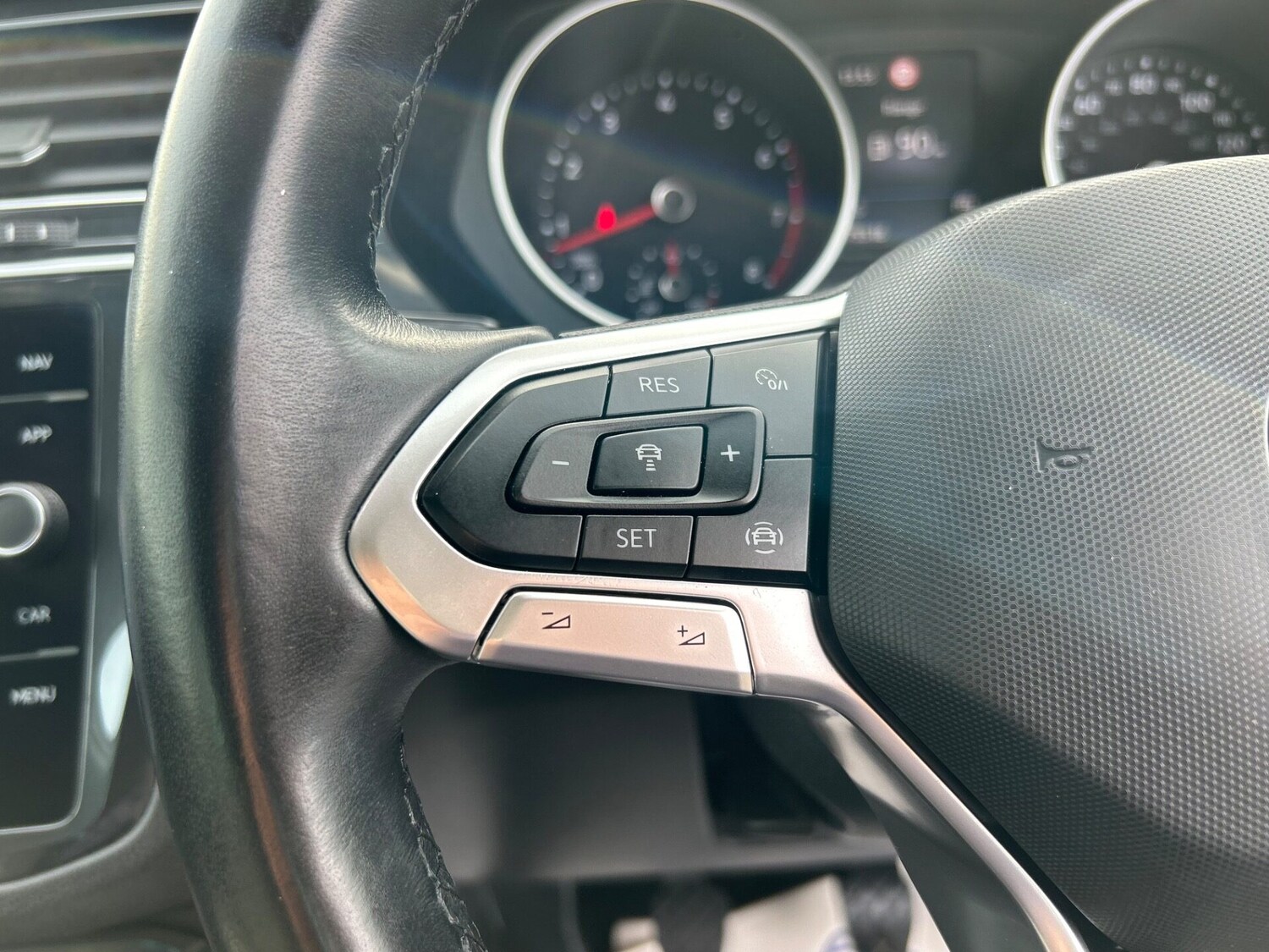 Used Volkswagen Tiguan 2021 for sale - 77568510: Photo 31