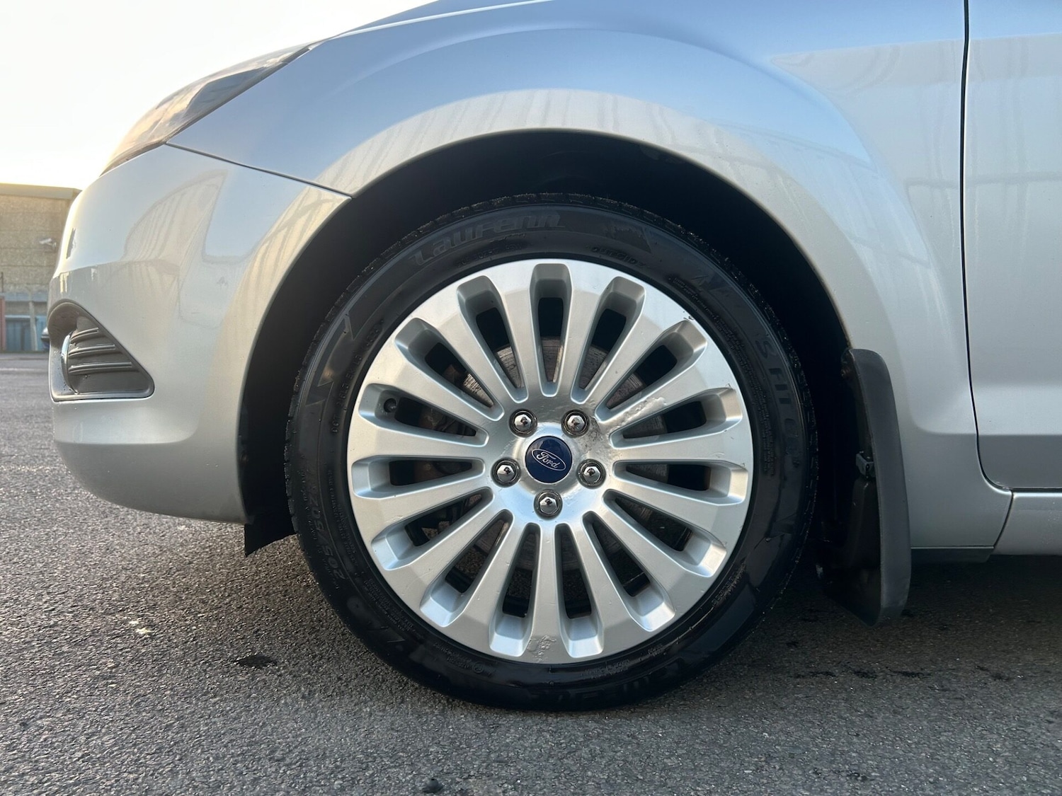 Used Ford Focus 2009 for sale - 76893123: Photo 10