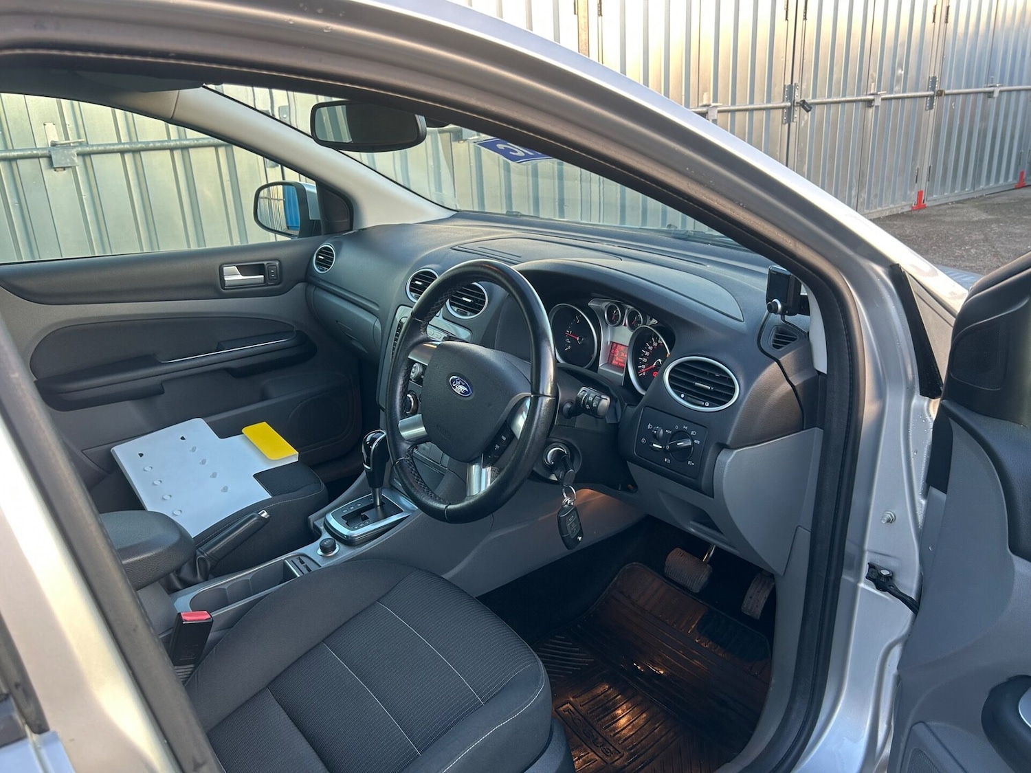 Used Ford Focus 2009 for sale - 76893123: Photo 14