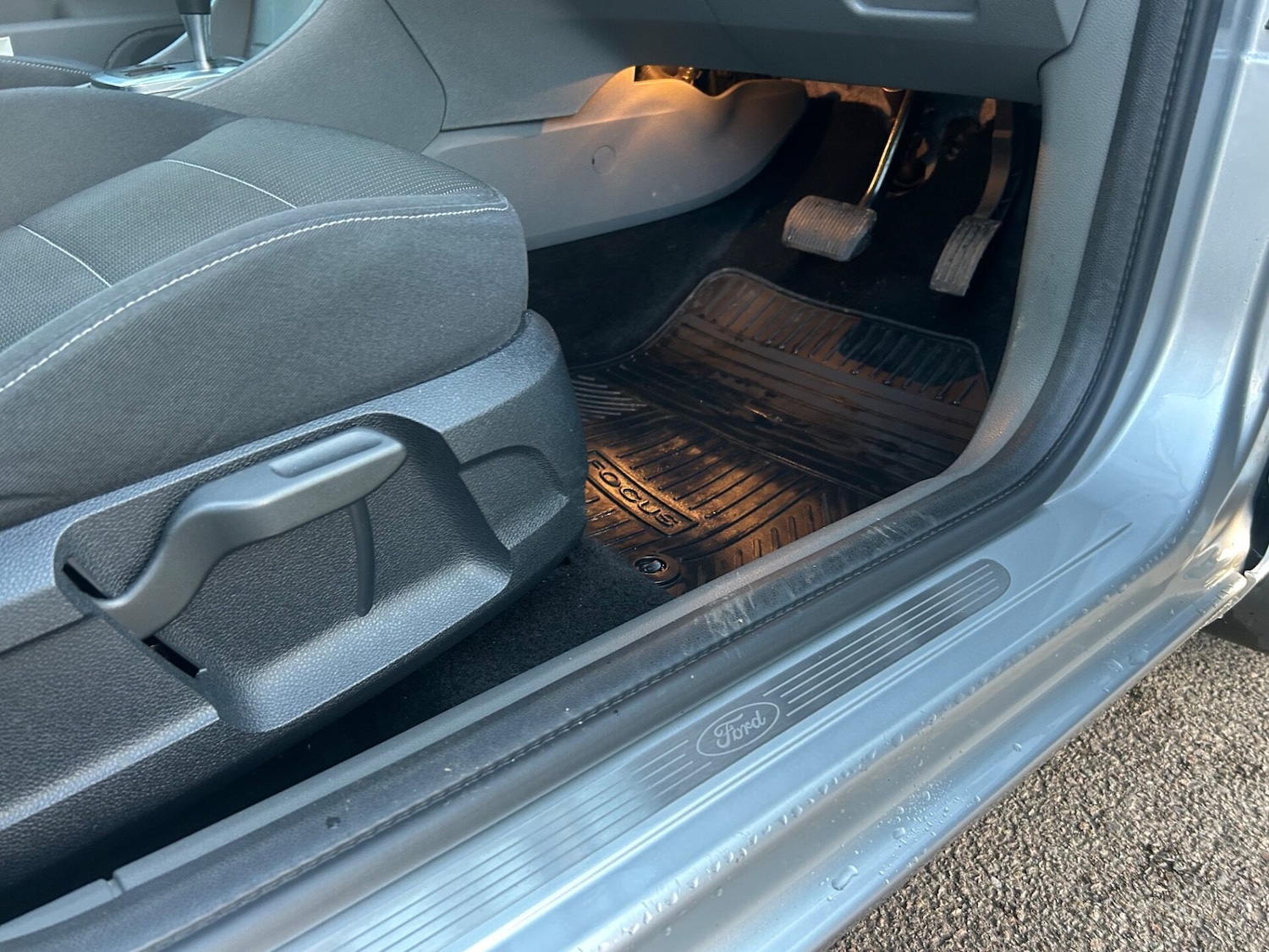 Used Ford Focus 2009 for sale - 76893123: Photo 21