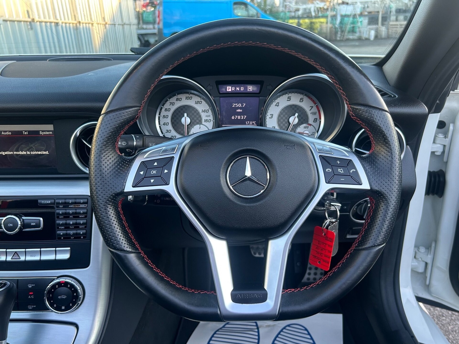 Used Mercedes-Benz SLK 2013 for sale - 77691968: Photo 22