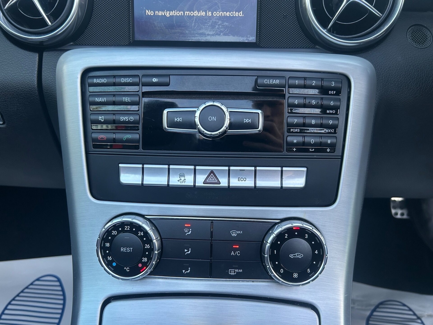 Used Mercedes-Benz SLK 2013 for sale - 77691968: Photo 25