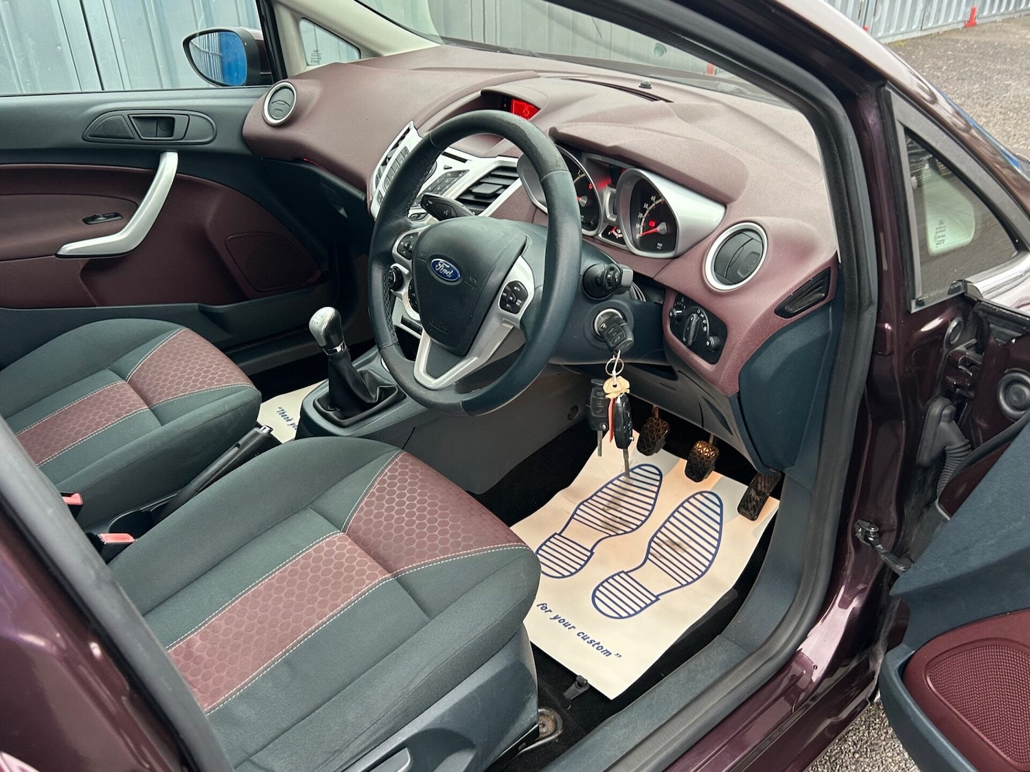 Used Ford Fiesta 2010 for sale - 77324618: Photo 15