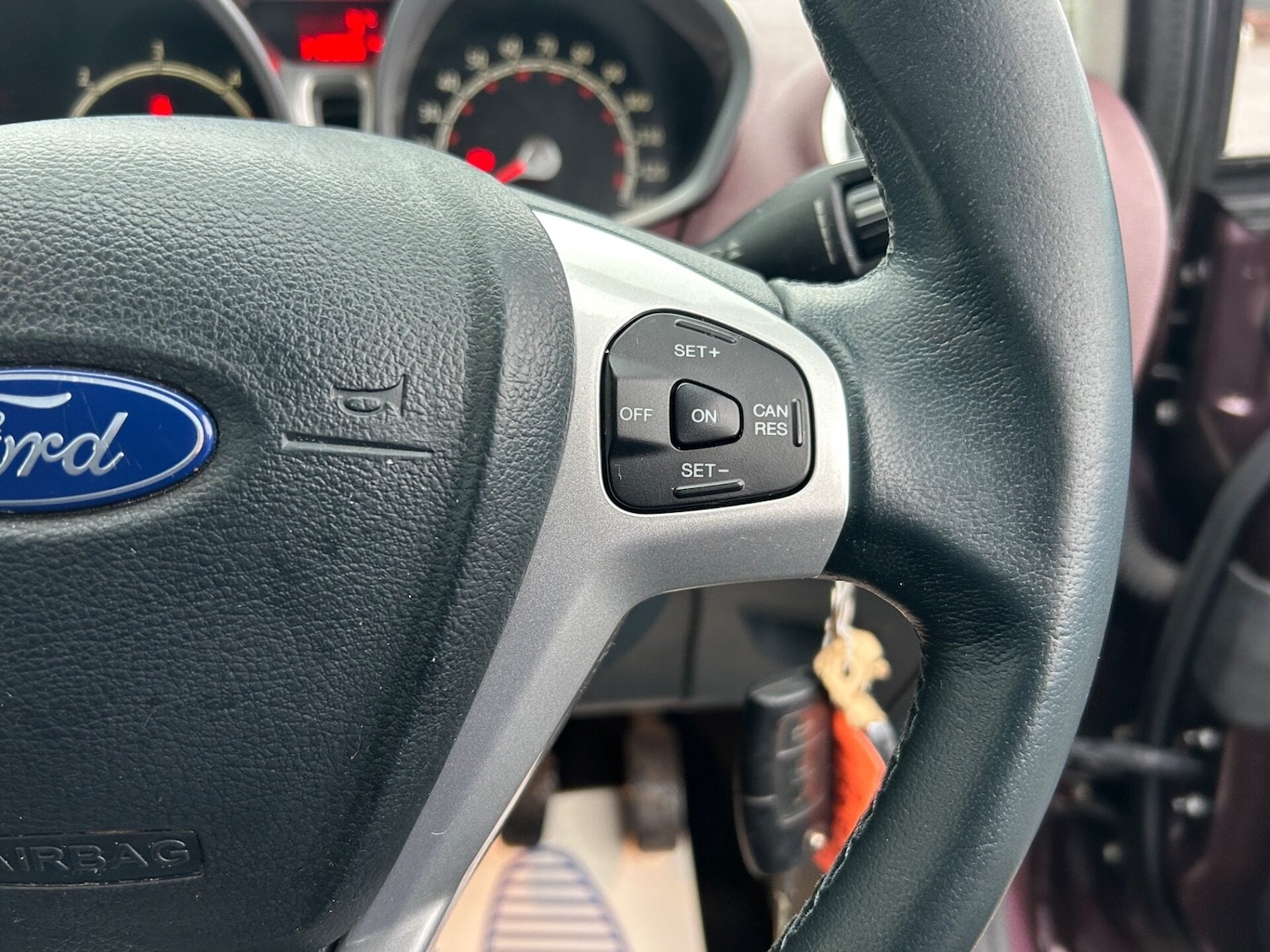 Used Ford Fiesta 2010 for sale - 77324618: Photo 25