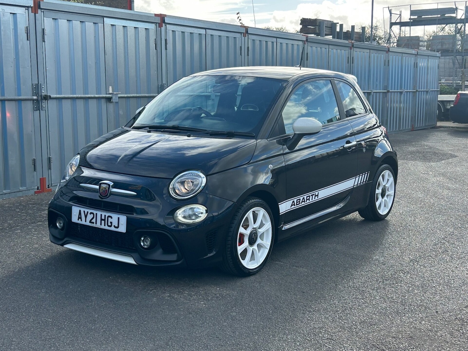 Used Abarth 500 2021 for sale - 76232947: Photo 1