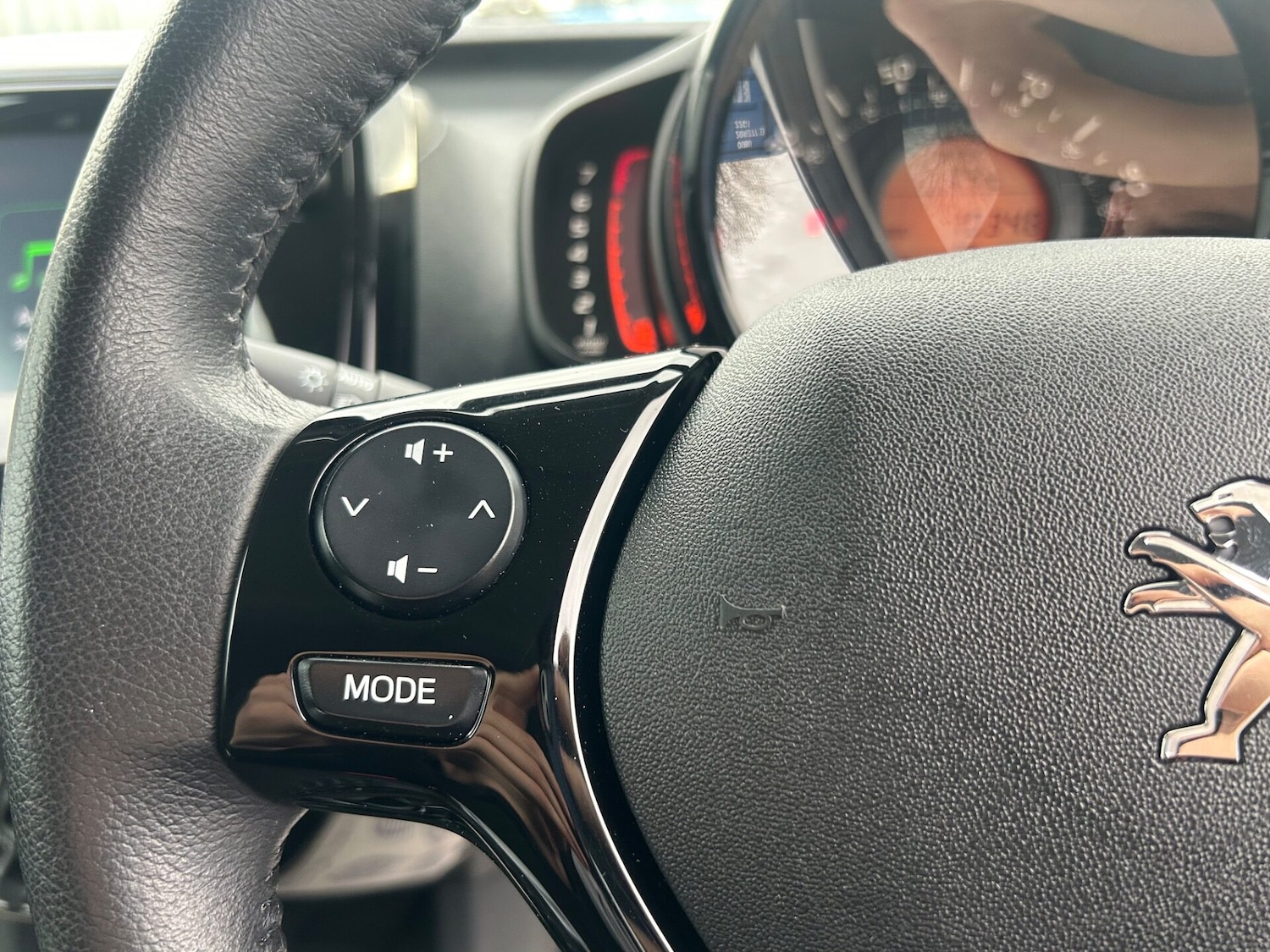 Used Peugeot 108 2021 for sale - 76464557: Photo 26