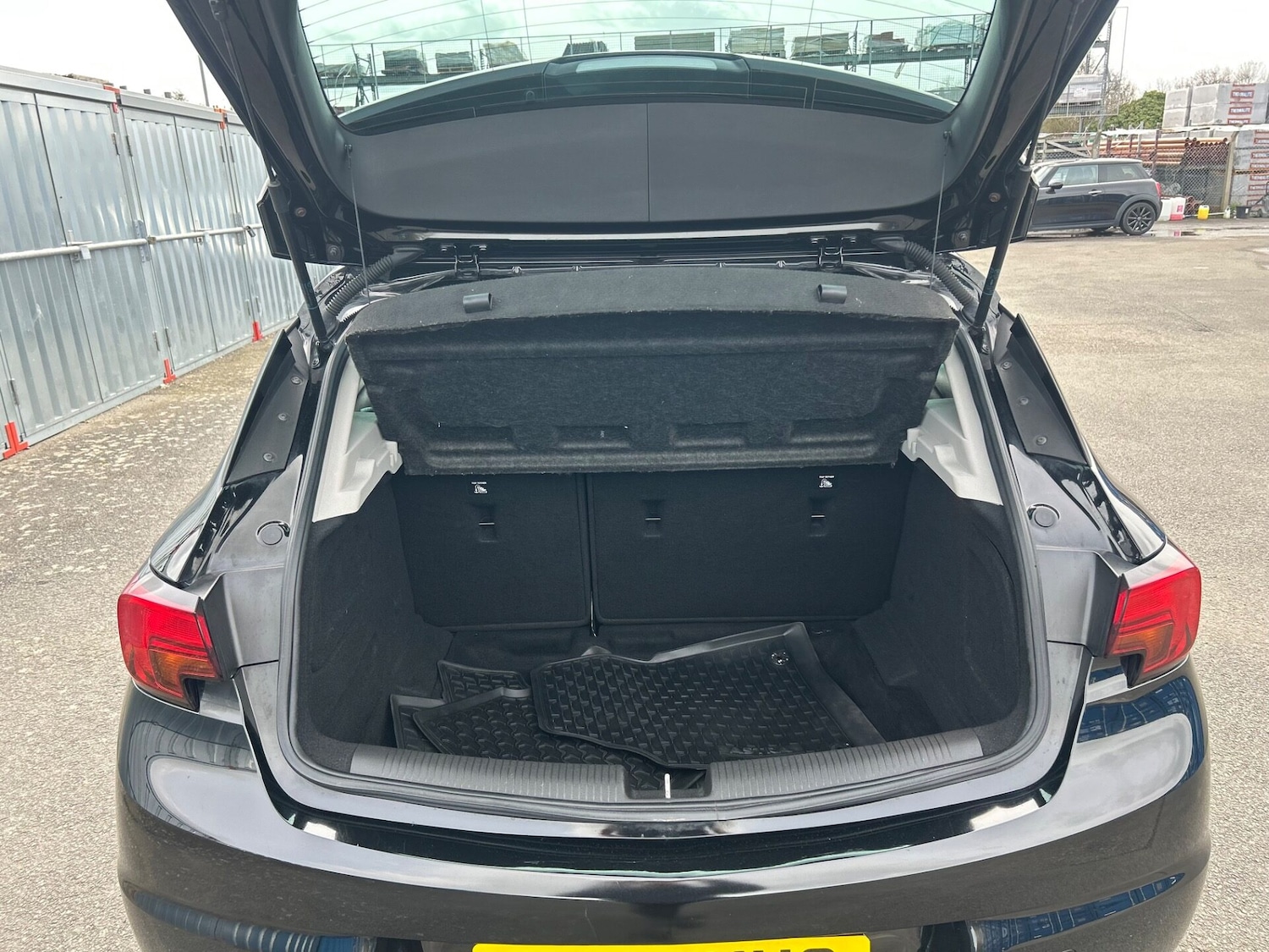 Used Vauxhall Astra 2018 for sale - 77666065: Photo 17