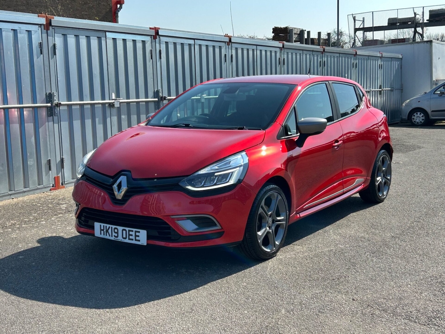 Used Renault Clio 2019 for sale - 77932756: Photo 1
