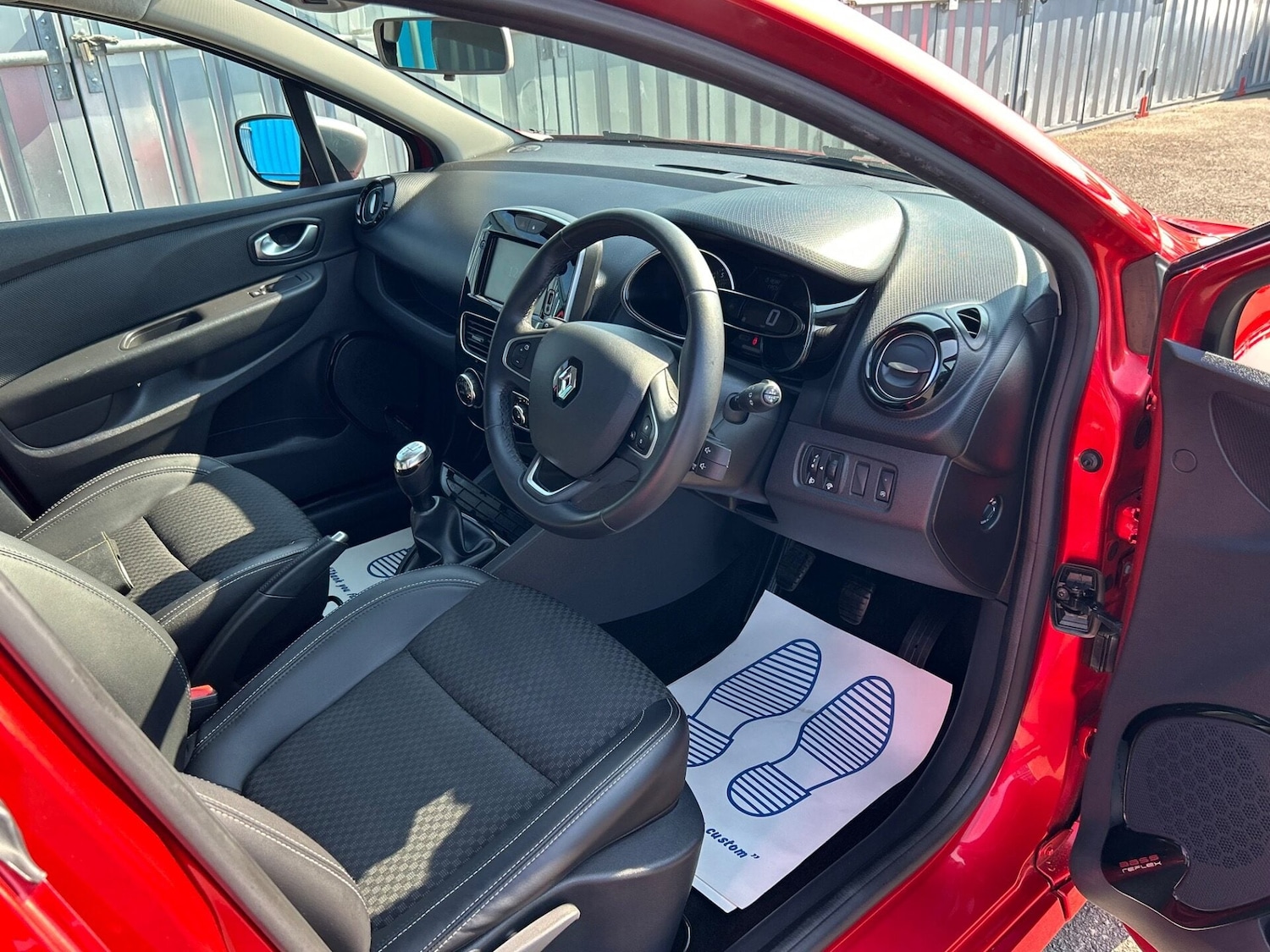 Used Renault Clio 2019 for sale - 77932756: Photo 14