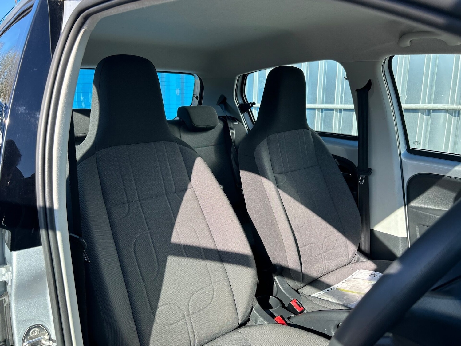 Used Volkswagen up! 2014 for sale - 77974699: Photo 21