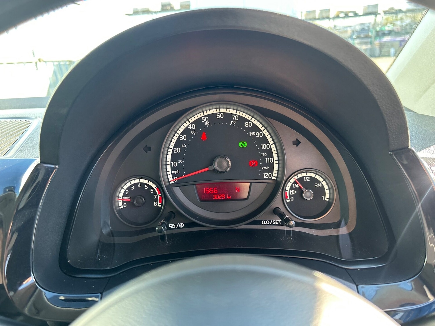 Used Volkswagen up! 2014 for sale - 77974699: Photo 23