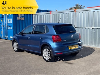Used Volkswagen Polo 2015 for sale - 75960123: Photo
