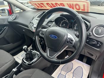 Used Ford Fiesta 2015 for sale - 79709903: Photo