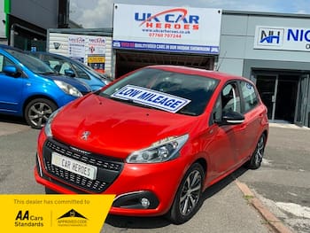 Used Peugeot 208 2016 for sale - 79675934: Photo
