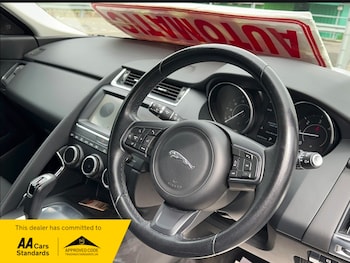 Used Jaguar E-Pace 2018 for sale - 79375289: Photo